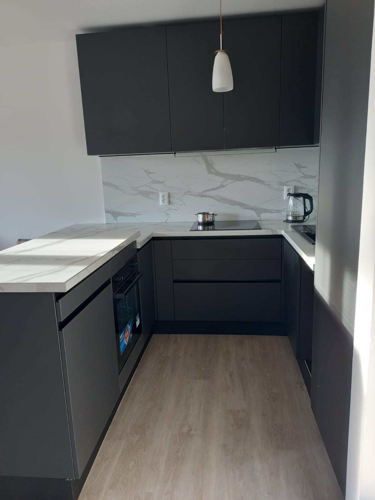 Kuchyně na míru — foto 65